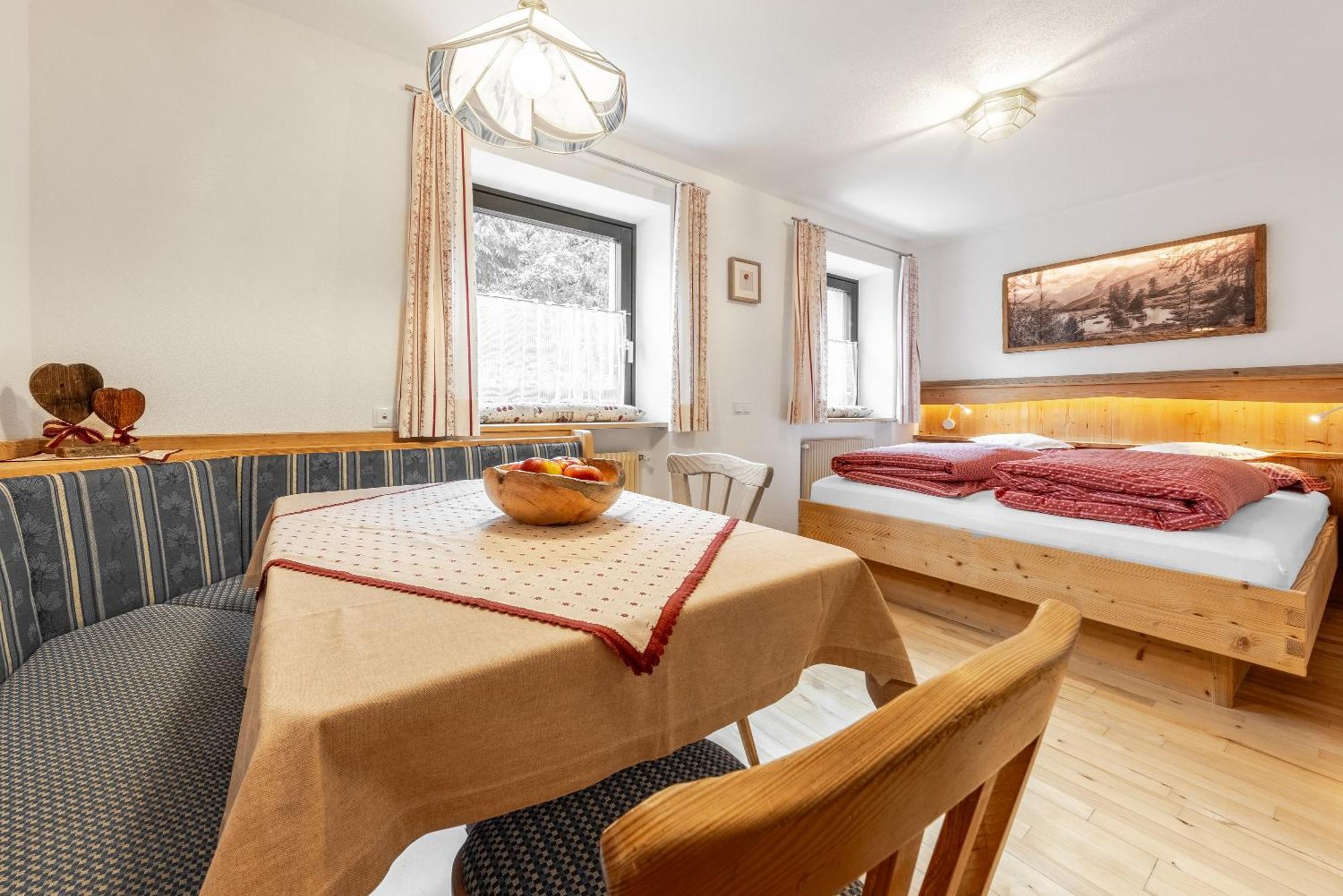 Apartment Ciasa Laoi Сан-Кассиано Экстерьер фото
