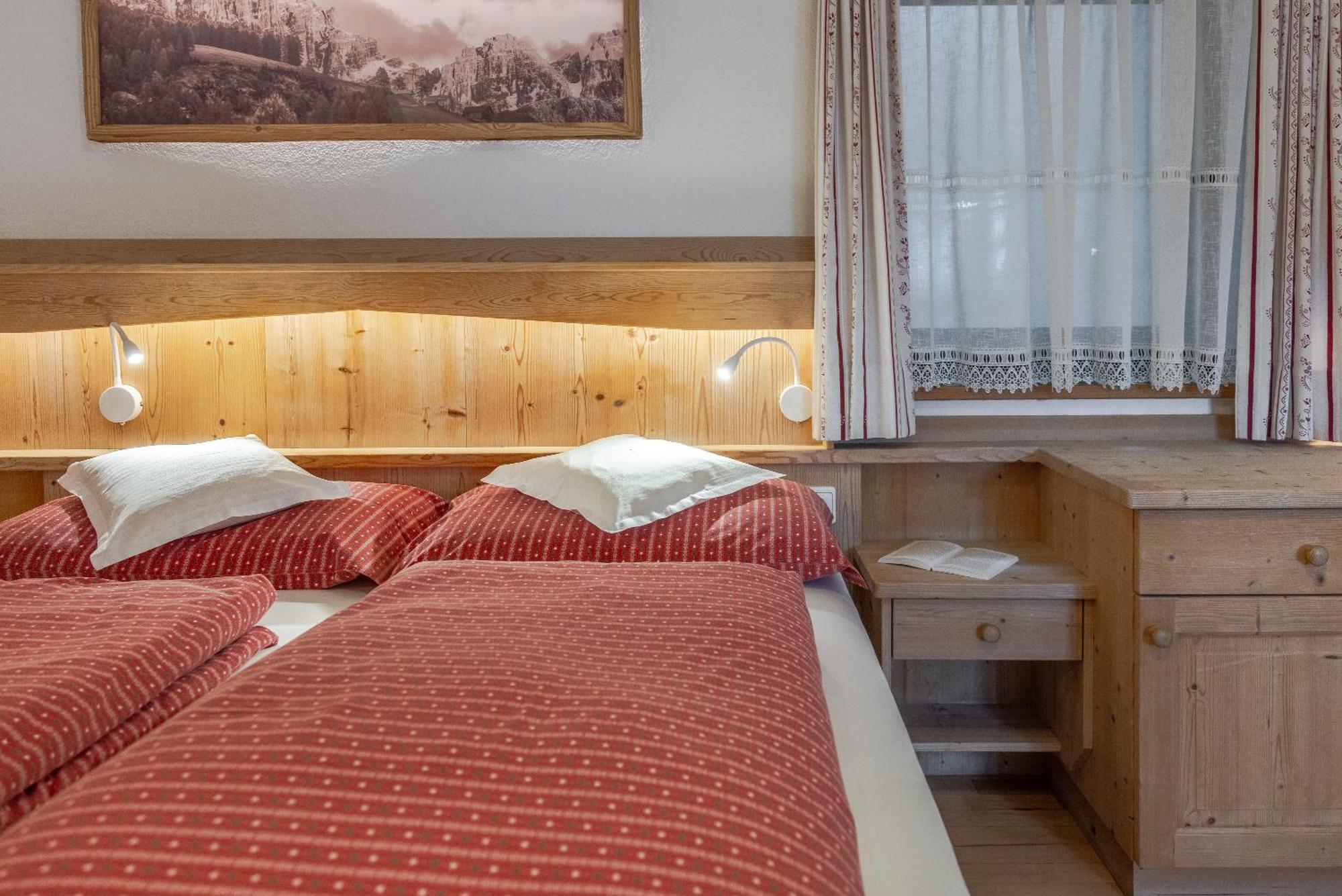 Apartment Ciasa Laoi Сан-Кассиано Экстерьер фото
